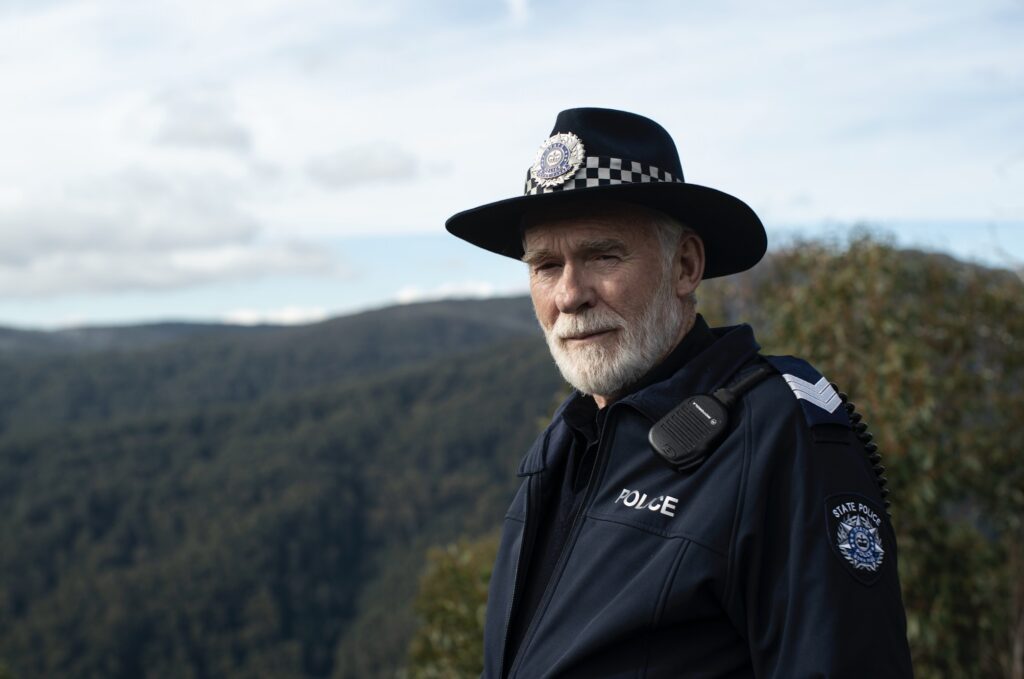 Ian McElhinney, High Country. Binge 